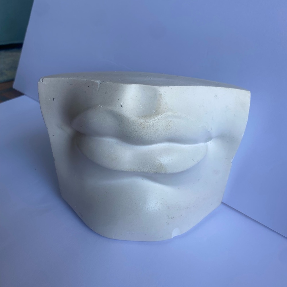 Michelangelo's statue of David’s mouth plaster cast from British museum decor